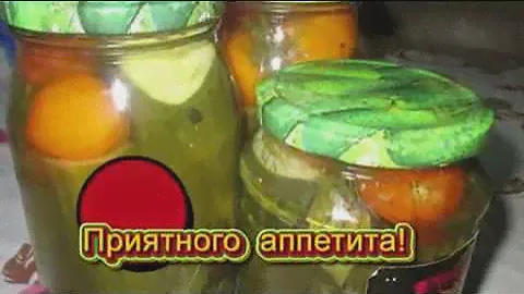 Маринованные огурцы и помидоры/ассорти/. Заготовки на зиму. Вкусное ассорти! Просто вкусно!