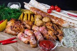 Ассорти из мяса курицы