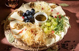 Ассорти домашних сыров