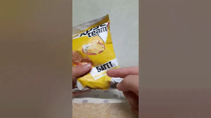 Обзор на сухарики 'XРУСteam' серия 'Багет'  вкус сырное ассорти