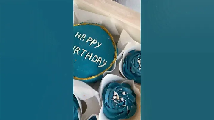 Набор капкейки и бенто торт 🧁🎂 #камышин #камышинтортназаказ