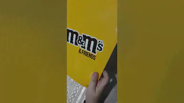 распаковываем набор m&m's &friends