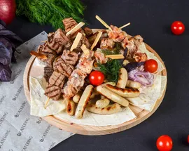 Мясное ассорти на углях