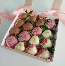 Клубника в шоколаде " Ассорти вкусов"
