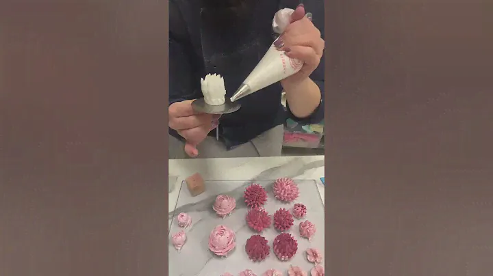 МК Часть 2🎂Декор торта Пион🌺Хризантема из БЗК от Луизы Шемиловой🎂Cream floristry