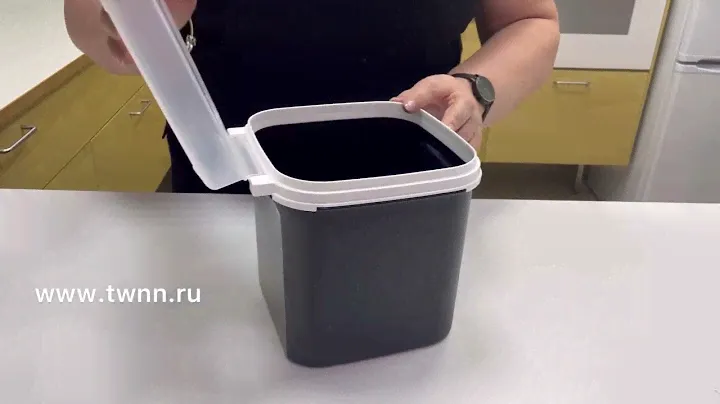 Удобный контейнер для хранения муки и не только. Контейнер Гранд Tupperware 4 л