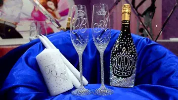 Свадебные бокалы, шампанское, свечи в стразах с инициалами https://vk.com/club53829666