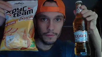 Сухарики Хрусteam сырное ассорти и пивной напиток Redd's Dry